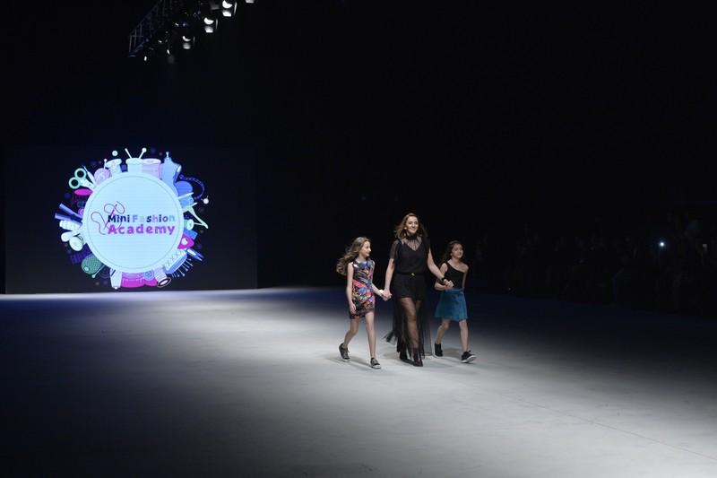 Designers & Brands Fashion Shows